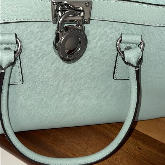 NWOT Authentic Michael Kors Hamilton East West Celadon Satchel - Picture 6 of 13